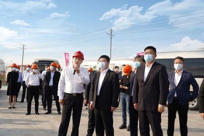 小刀無錫智能新工廠引發(fā)重點關(guān)注!區(qū)委書記周文棟一行蒞臨指導(dǎo)!