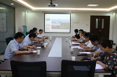 學(xué)校召開(kāi)榮毅仁教育基金(二期)項(xiàng)目管理委員會(huì)會(huì)議