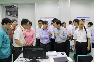 江蘇省工業(yè)和信息化廳 圖片新聞 全省兩化深度融合專(zhuān)項(xiàng)工作推進(jìn)會(huì)在無(wú)錫市召開(kāi)