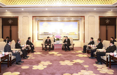 日本株式會(huì)社村田制作所高層來(lái)錫考察 趙建軍會(huì)見(jiàn)中島規(guī)巨一行