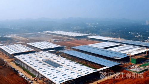 中聯(lián)重科燈塔工廠建設(shè)標(biāo)志性節(jié)點(diǎn) 首臺(tái)中大挖即將在中聯(lián)智慧產(chǎn)業(yè)城震撼下線